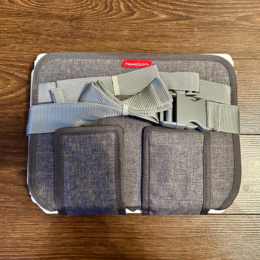 Brand new Nikidom Flat-Pack Foldable Booster Seat